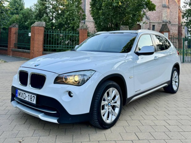 BMW X1 sdrive20d (Automata) M-Packet//Tolató KA...