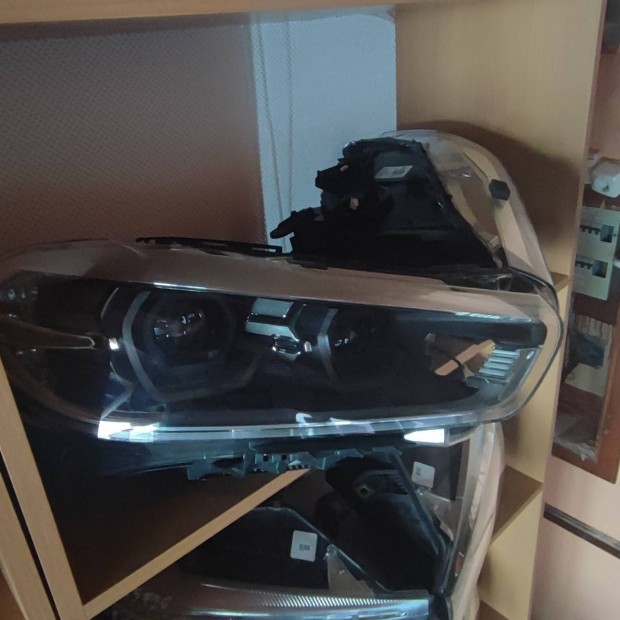 BMW X2 f39 LED fnyszr balos jobbos 