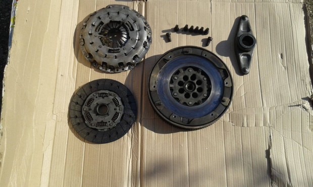 BMW X3 2.0 tdi lendker�k-kuplung elad�