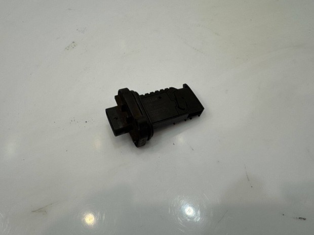 BMW X3 F20 F30 F07 F10 F25 X4 F26 18d 20dx légtömegmérő 13628506408