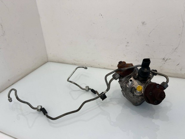 BMW X3 F25 35dx N57D30B 313le magasnyomású szivattyú 13517824476