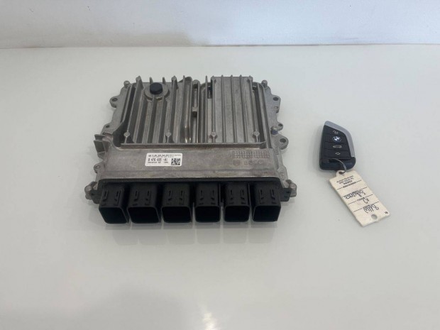 BMW X3 G01 30dX B57D30A 265le motorvezérlő 8476035