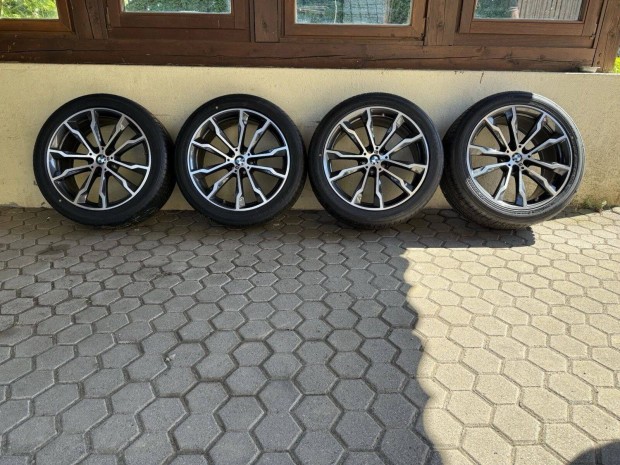 BMW X3 G01 / X4 G02 gyári 699M stílusú 20 colos nyári kerékszett új,