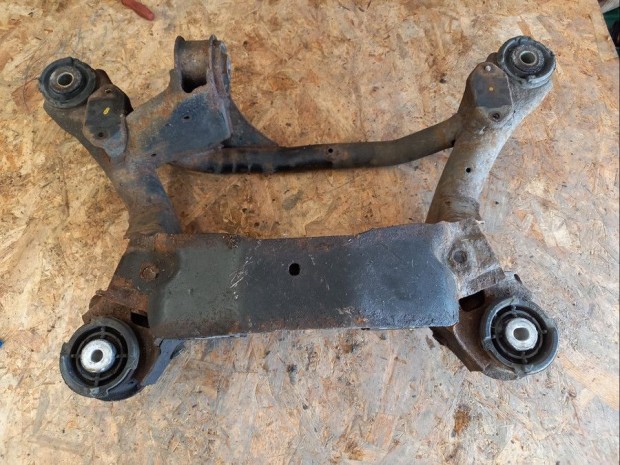 BMW X3  E83 (2004-2010)   H�ts� B�lcs�