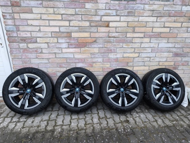 BMW X3 iX3 Styling 842 245/50R19 t�li gumi gy�ri alufelni 245/50 R19
