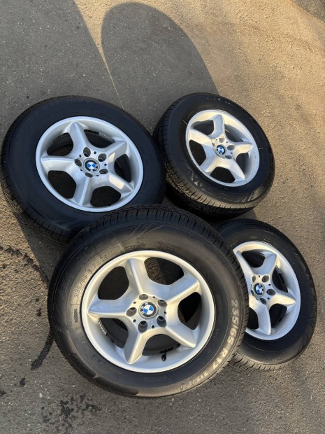 BMW X5 E53 235/65 17 gyári alufelni,szinte új nyári gumival