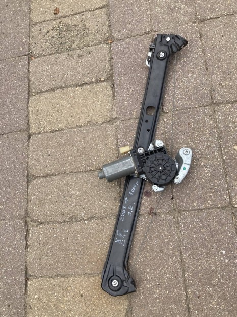 BMW X5 E53 jobb első ablakemelő motor(8243806S)