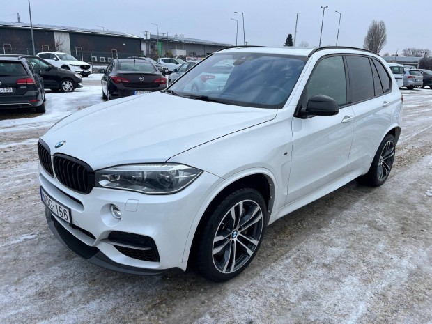 BMW X5 M50d (Automata) Panor�matet�.Adapt�v LED...