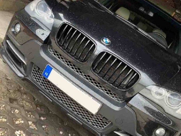 BMW X5 X6 (E70 E71 E72) dszrcs / vese / htrcs lakk fekete