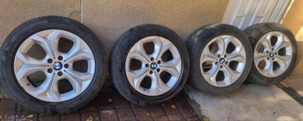 BMW X5 (F15) R19-es téli gumi+felni garnitúra eladó