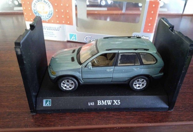 BMW X5 kisauto modell 1/43 Elad