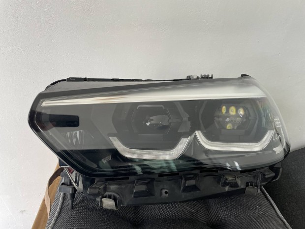 BMW X6 G06 bal első bontott LED fényszóró
