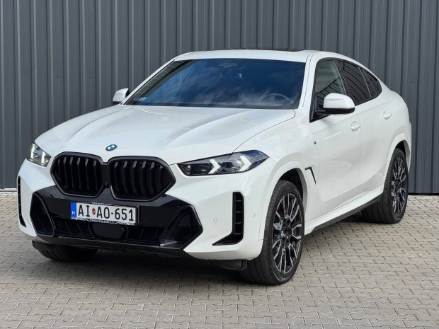 BMW X6 xdrive30d (Automata) Magyar - Sérülésmen...