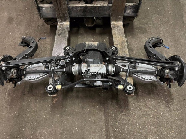 BMW Z4 3.0L htshd ,diferencil , keveset futott