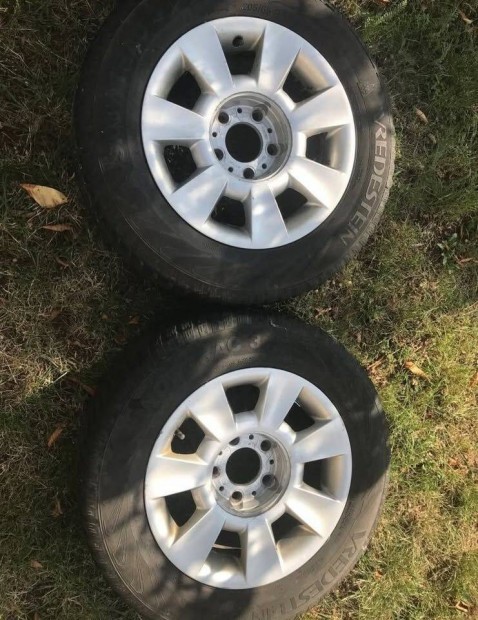 BMW, 4 db 15 colos felni, 4 vszakos 60%-os gumikkal