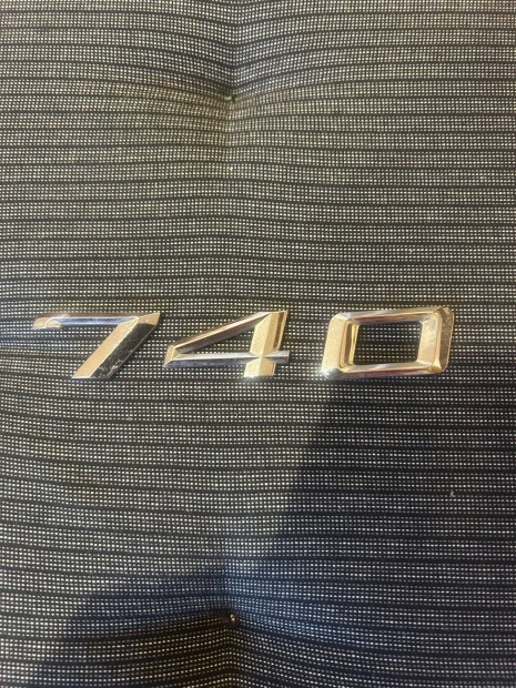 BMW, 740, felirat, betk