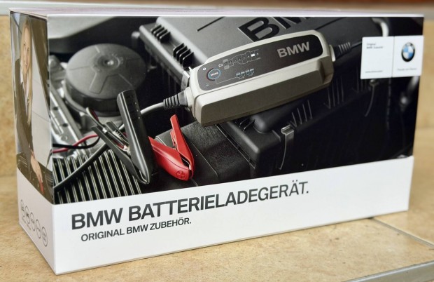 BMW akkumul�tor t�lt�
