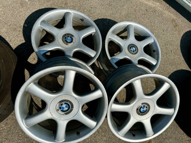 BMW alufelni garnitra R18 Retro 5x120