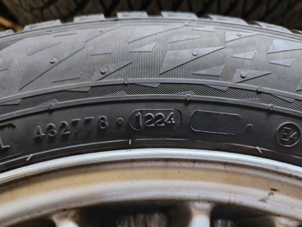 BMW alufelni j tli gumikkal 