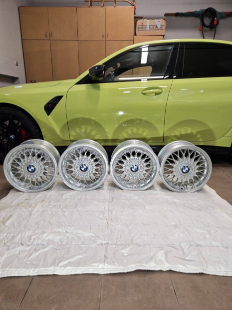 BMW e30 gyári 15-ös alufelni garnitúra