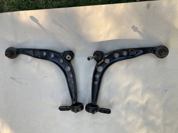 BMW e36 bontott felujitott Gyari lengokar szett M3 pillango