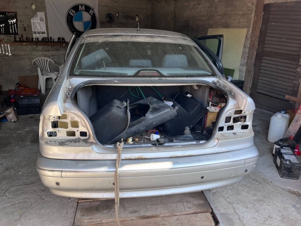 BMW e39 525tds sedn lkhrt pdc vel