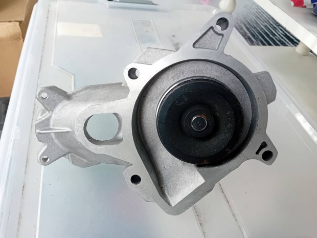 BMW e39 M57 e38 e39 e46 330d 525d 530d 730d Opel Omega 2.5DTI v�zpumpa