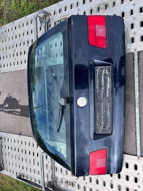 BMW e39 csomagtér ajtó rozsda mentes állapotban eladó