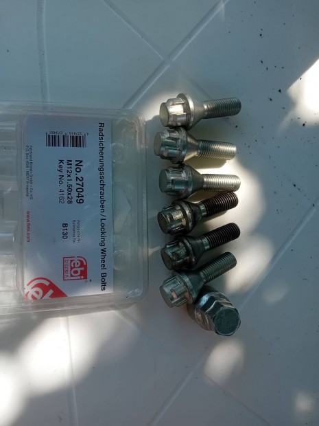 BMW e39 kerkcsavar kerkr 2 szett