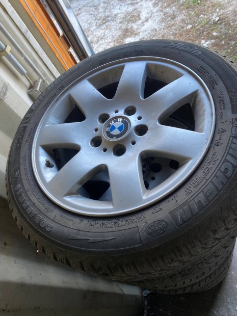 BMW e46. Felni Michelin tli gumival 205/55 r16