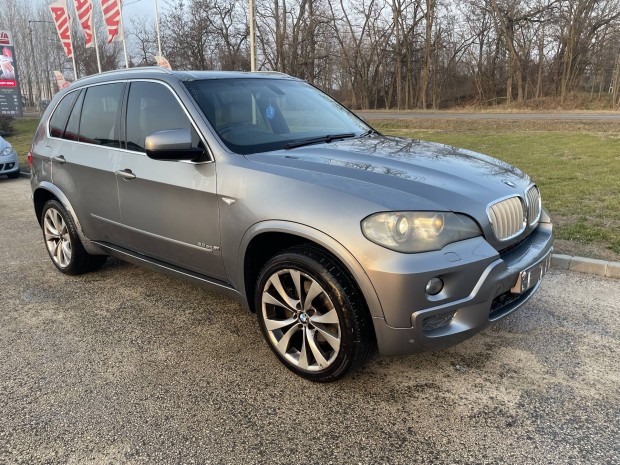 BMW e70 x5 30sd 35d M sport alkatrész alkatrészek bontás