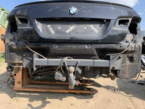 BMW e90 e91 e92 e93 levehető vonóhorog szett
