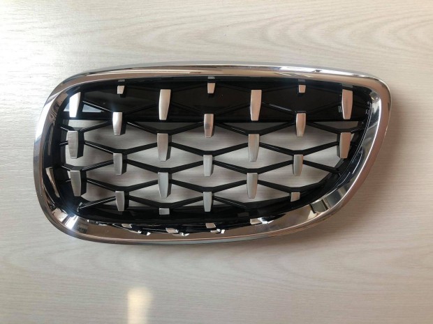 BMW e92 e93 preface díszrács vese hűtőrács Diamond króm/szatén