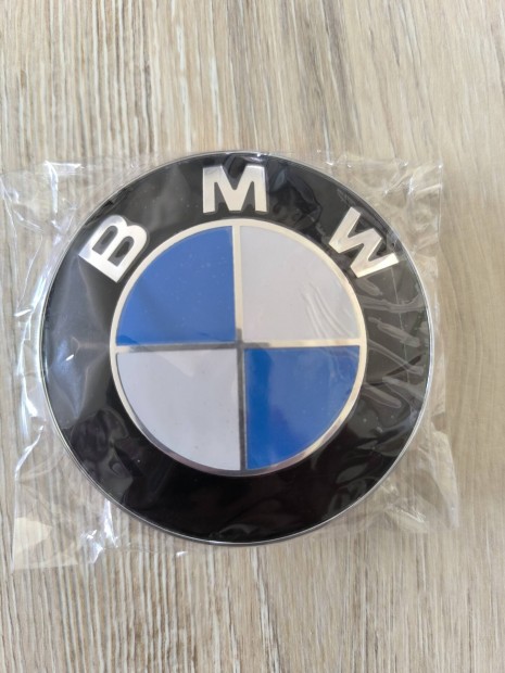 BMW emblma motorhztetbe j 