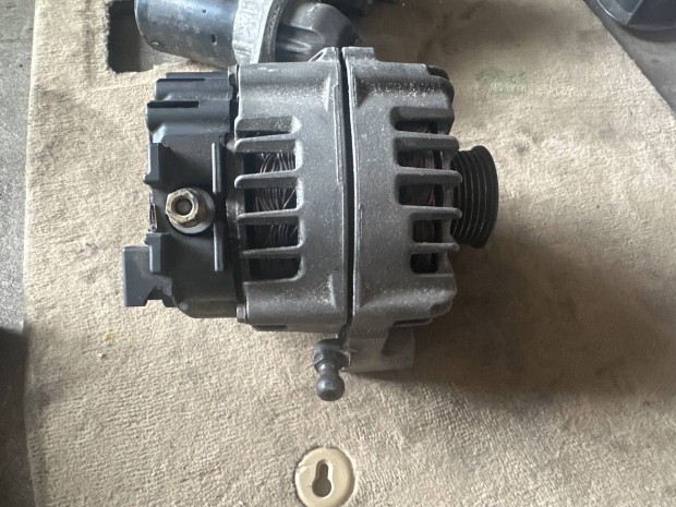 BMW f10 F11 F30 F31 F01 n57d30a N57 generátor