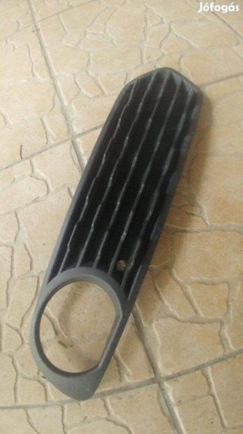 BMW f20 bal oldali ködlámpa keret diszrács
