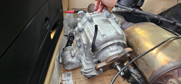 BMW f30 330xd oszt�m� �ll�t� motorral atc35