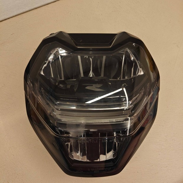 BMW f900r els� f�nysz�r�, l�mpa