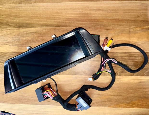 BMW f 10 carplay