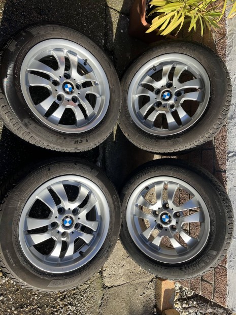BMW felnik 4 évszakos gumikkal