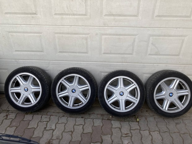 BMW gy�r 17" alugarnit�ra j� gumival