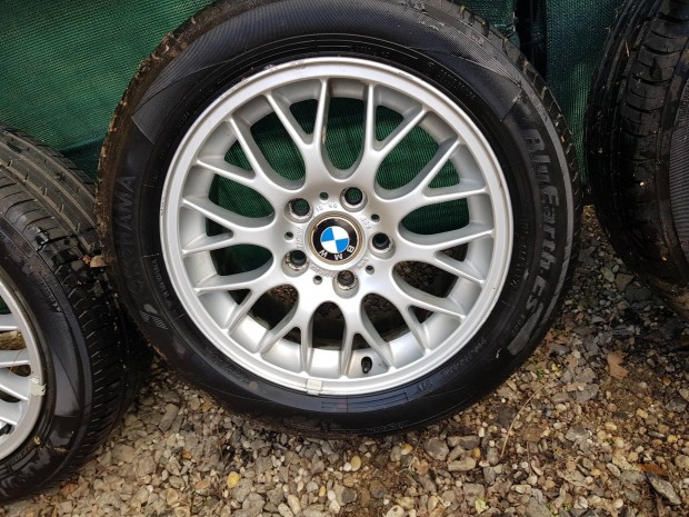 BMW gyri BBS alufelni 16 Yokohama nyri gumikkal 