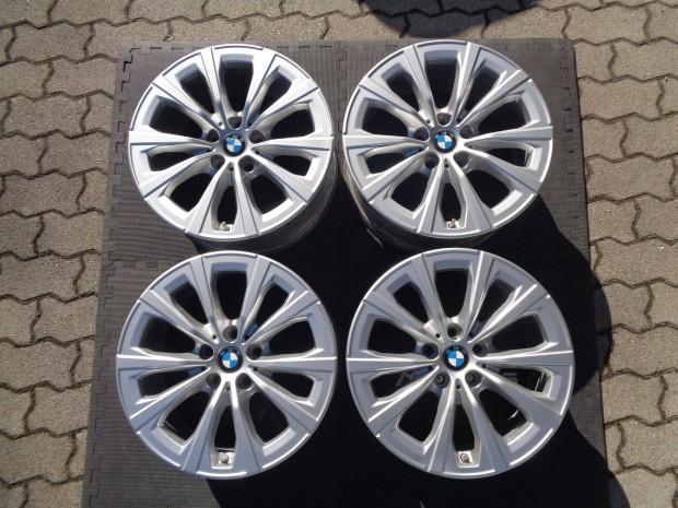 BMW gyri alufelni 17-es, 5112-es oszt, szenzorral jszeren elad
