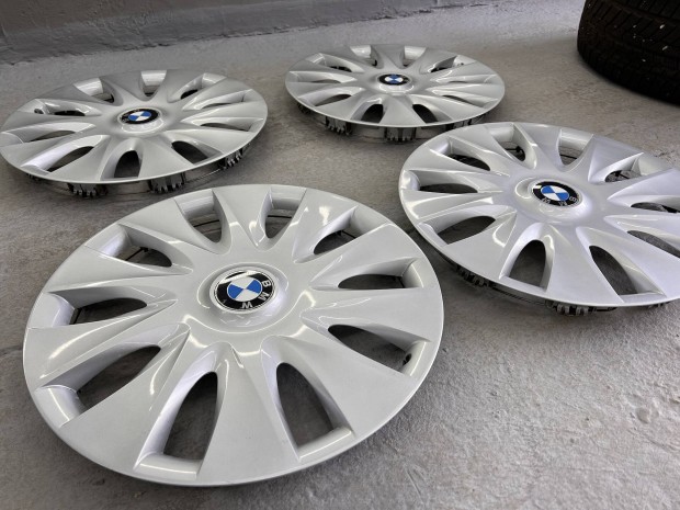 BMW gyri dsztrcsa 16"