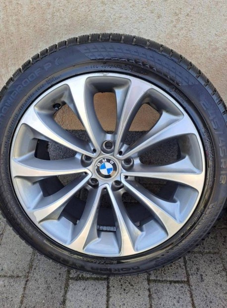BMW gyári felni alig használt téligumival