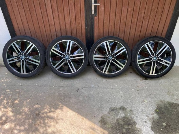 BMW i3 20"-os kétszéles felni Bridgestone nyári gumival eladó