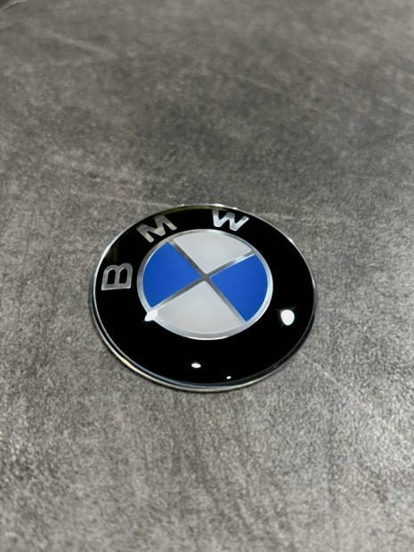 BMW kormny emblma j
