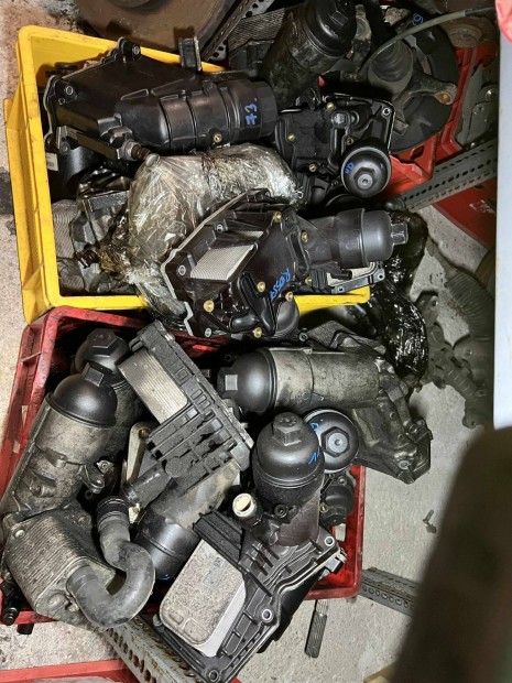 BMW olajszűrőház