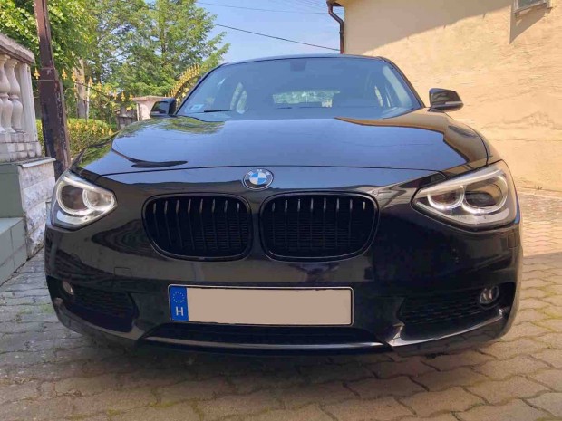 BMW prefacelift F20 F21 (1-es BMW) vese lakk fekete Sport