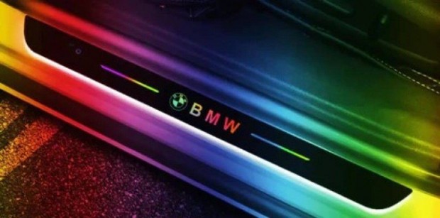 BMW sznvlt RGB led vezetk nlkli kszb sn -kszblc